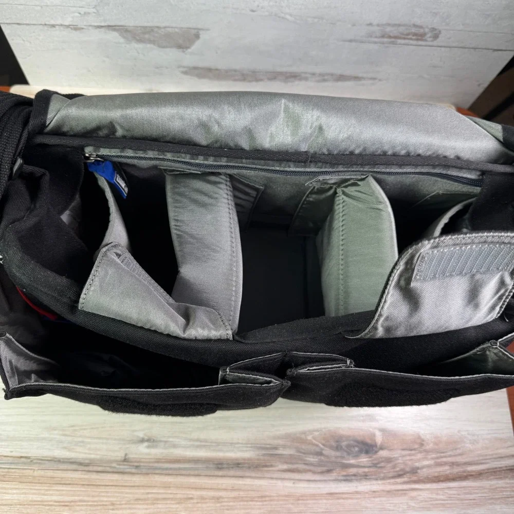Think Tank Retrospective 30 Camera Messenger Bag Black Canvas Shoulder Strap